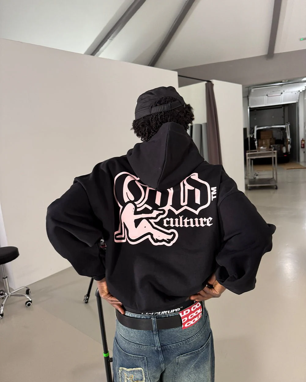 BANG BANG HOODIE BLACK - Image 3
