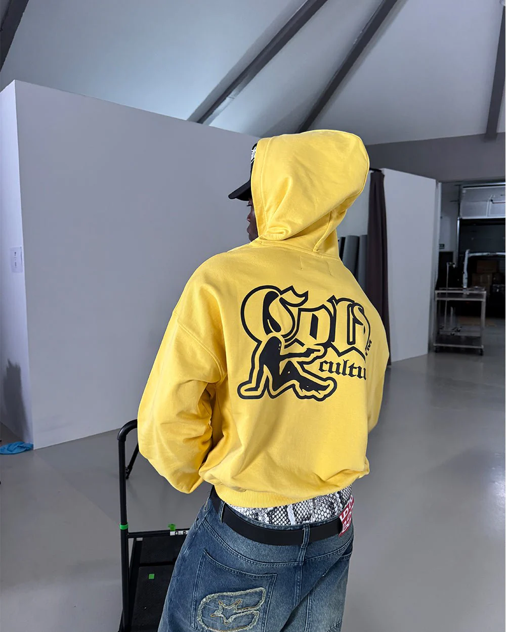 BANG BANG HOODIE YELLOW - Image 7