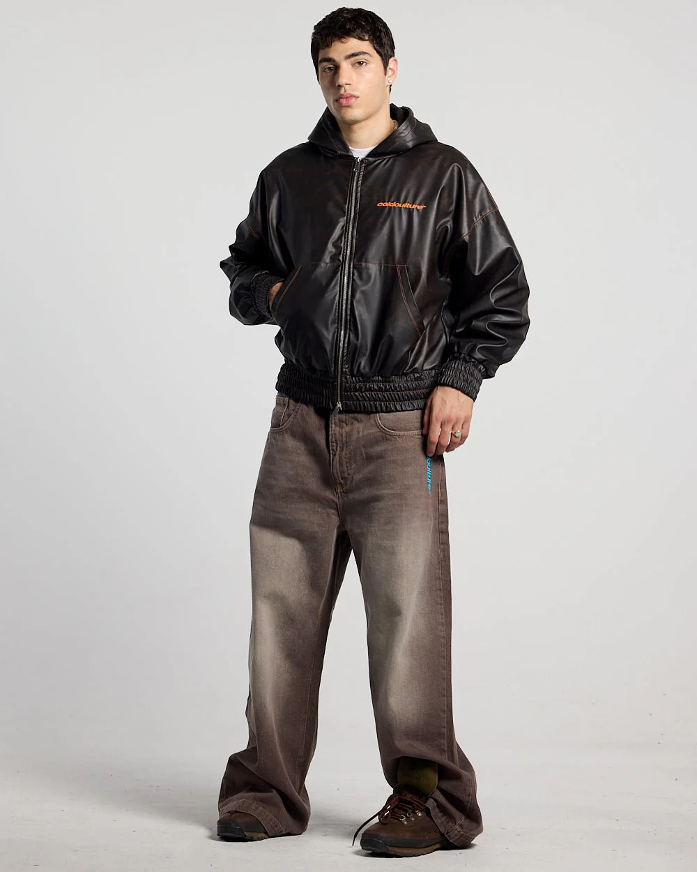 COLLEGE V3 PANTS LIGHT BROWN - Image 6