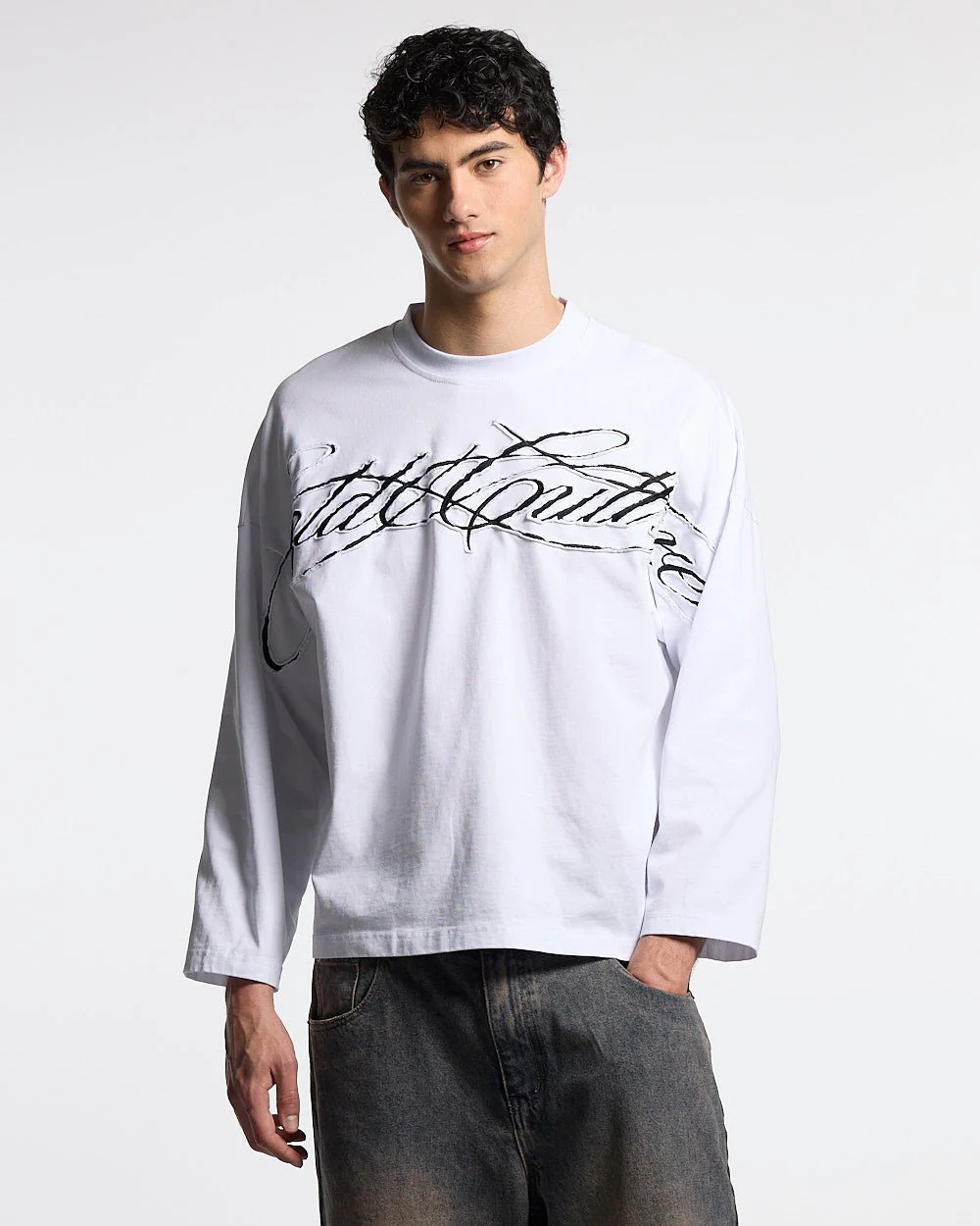 CROSSED SCRIPT LONGSLEEVE 2.0 WHITE - Image 2