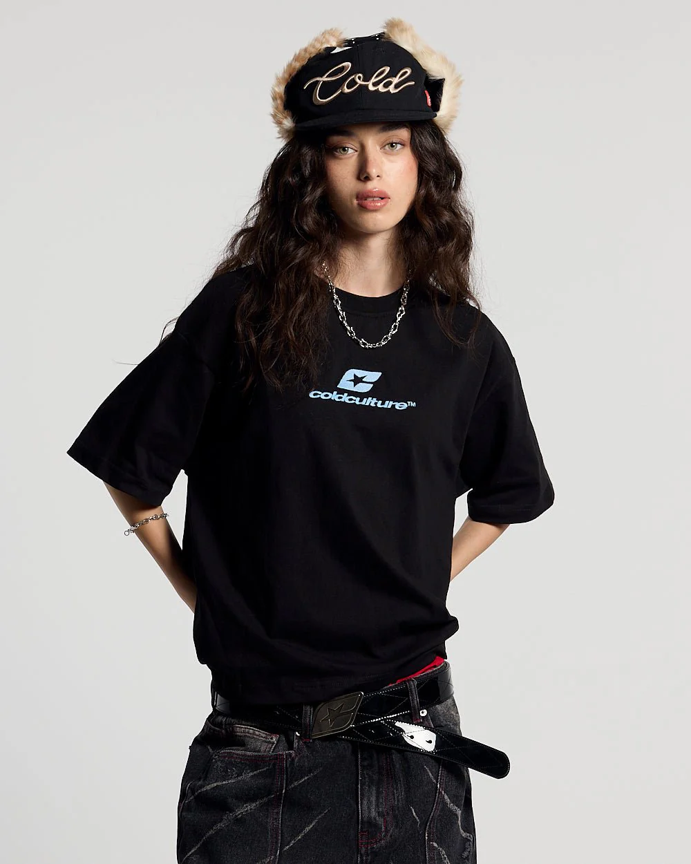 CURVED TEE BLACK - Image 6