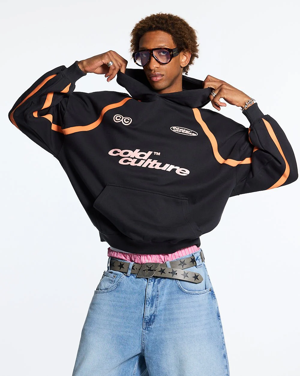 DETAILED HOODIE BLACK - Image 2