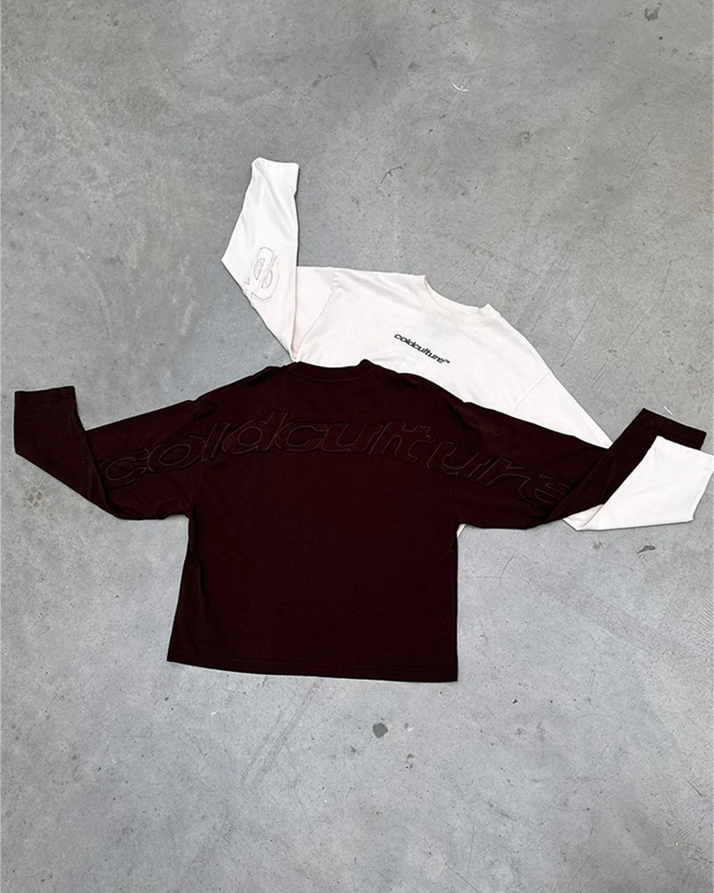 DISTRESS CURVED LONGSLEEVE BROWN - Image 9