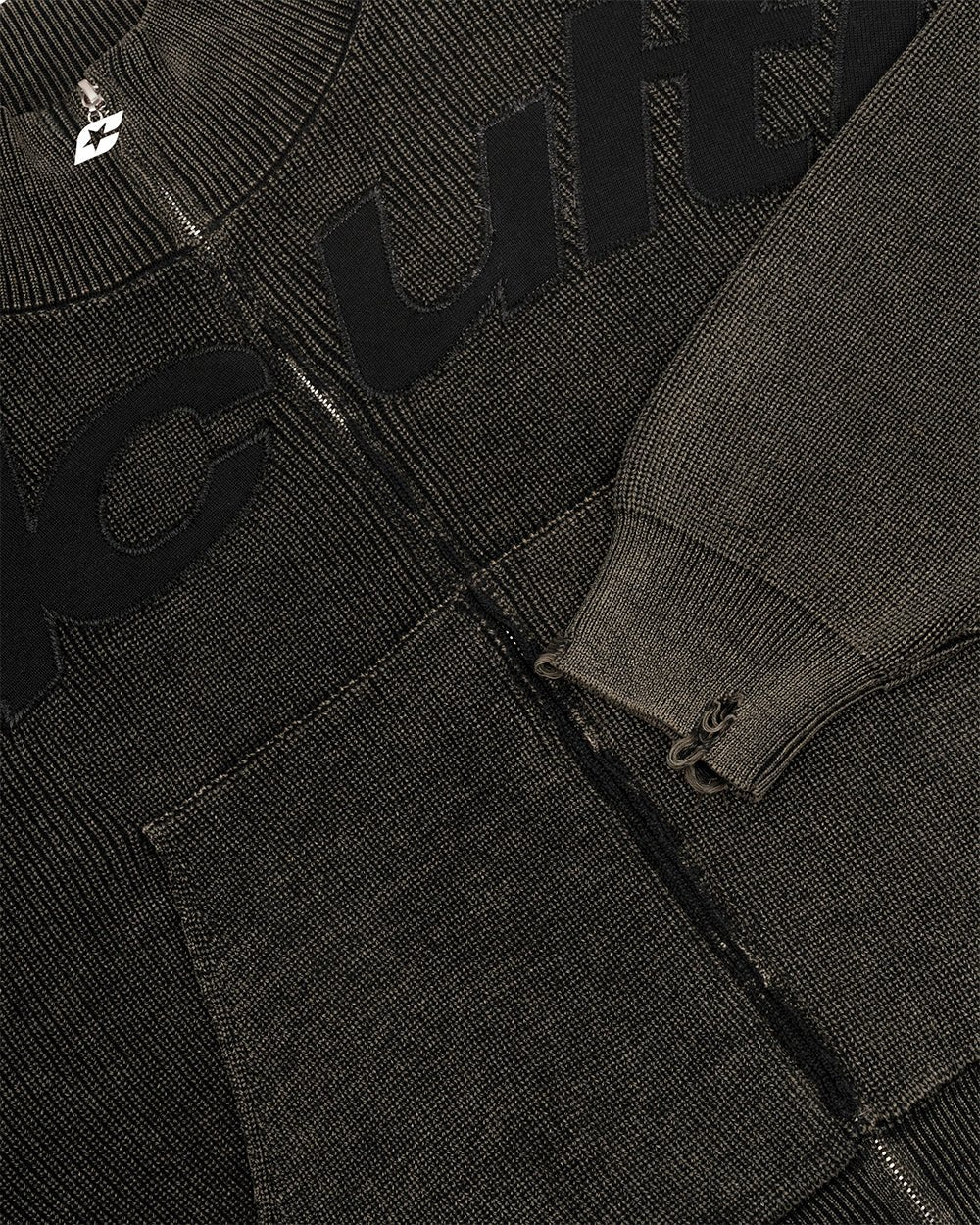 DISTRESS CURVED ZIP KNIT BLACK - Image 6
