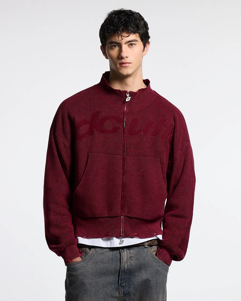 DISTRESS CURVED ZIP KNIT BURGUNDY - Image 2
