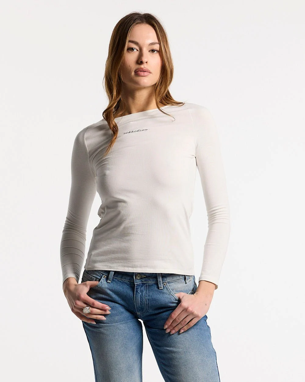 ESSENTIAL LONGSLEEVE TEE WHITE
