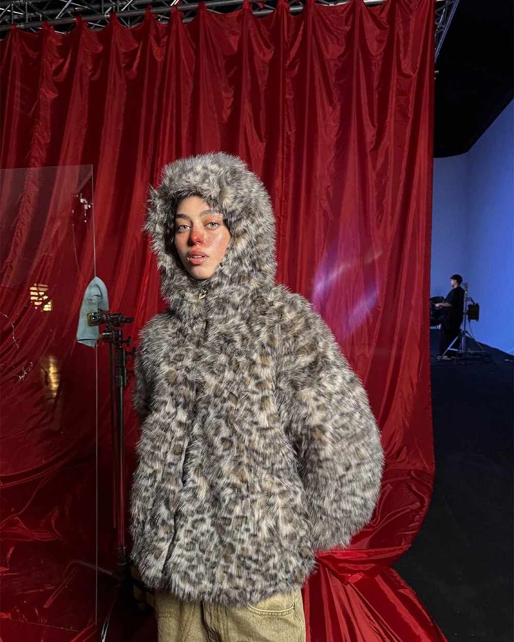 FUR HOODIE BROWN LEOPARD - Image 7