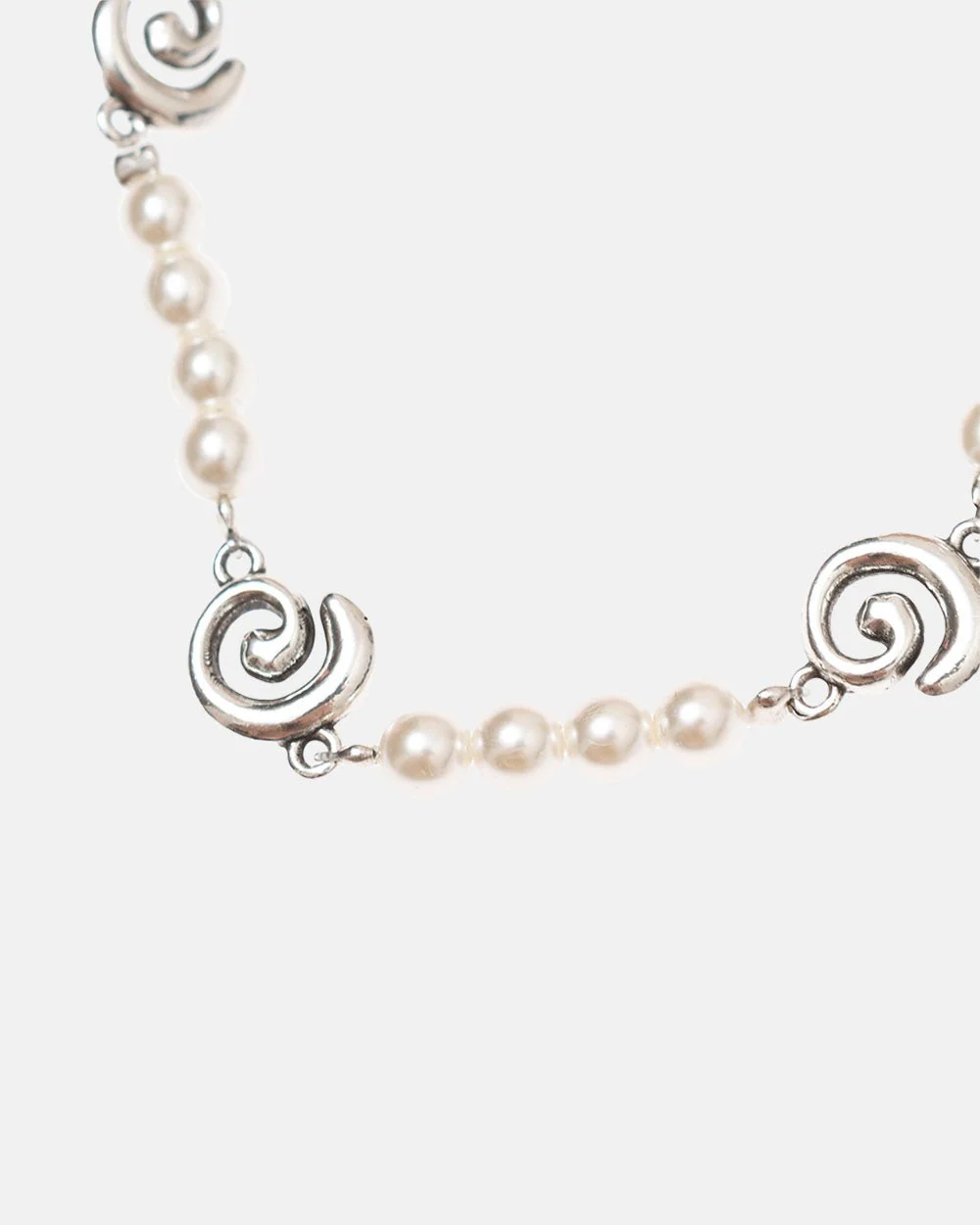 PEARL AND SPIRAL BRACELET