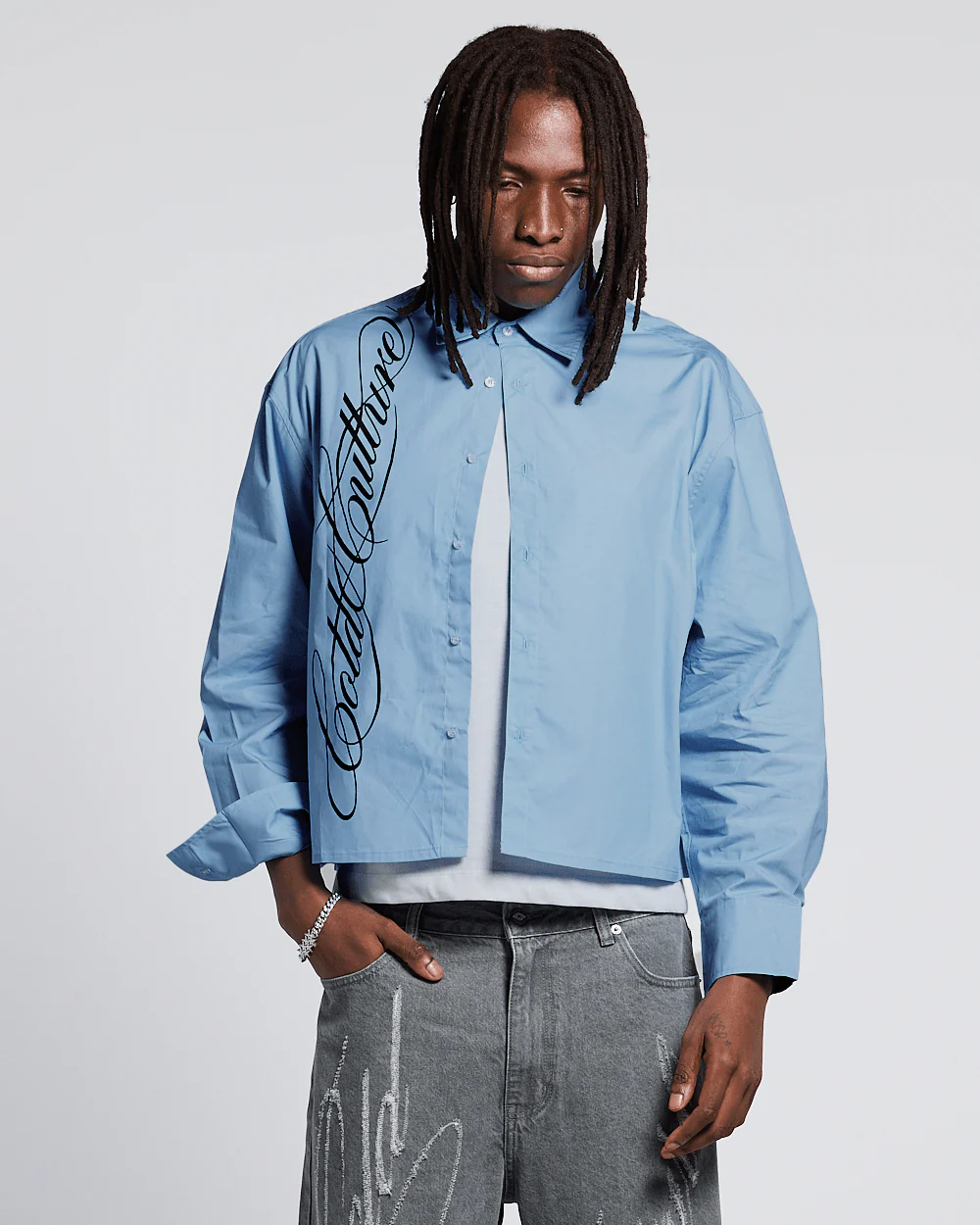 SCRIPT SHIRT BABY BLUE - Image 3