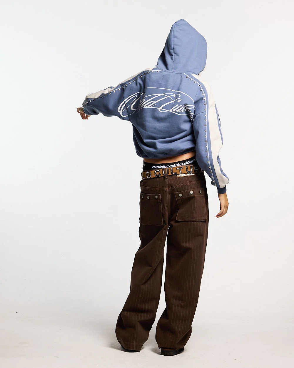 SCRIPT STUDS HOODIE BLUE - Image 6