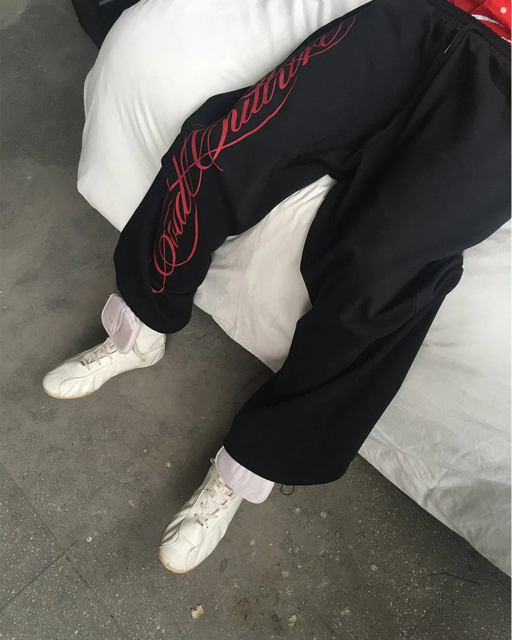 SCRIPT SWEATPANTS BLACK - Image 8