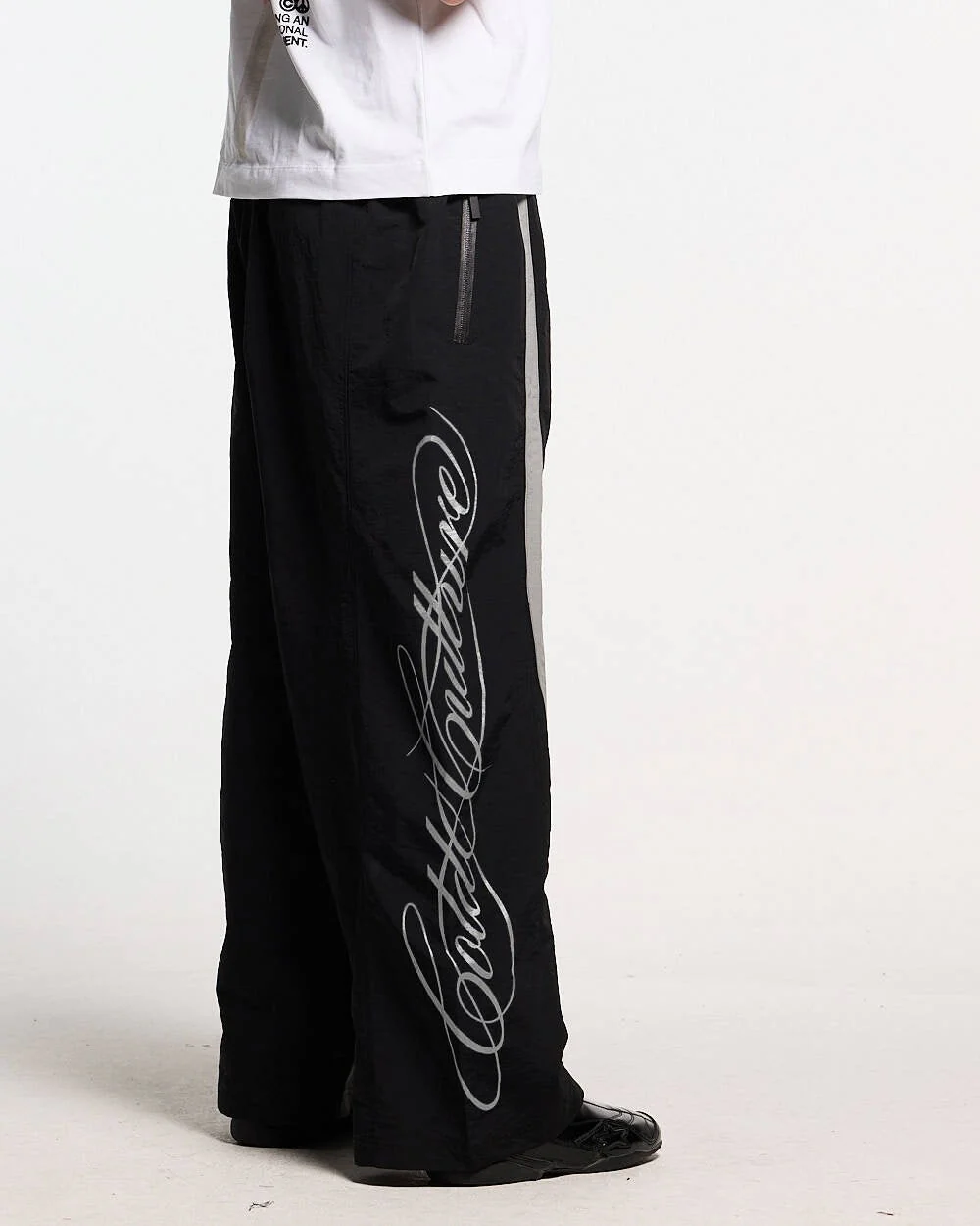 SCRIPT TECH PANTS BLACK - Image 3