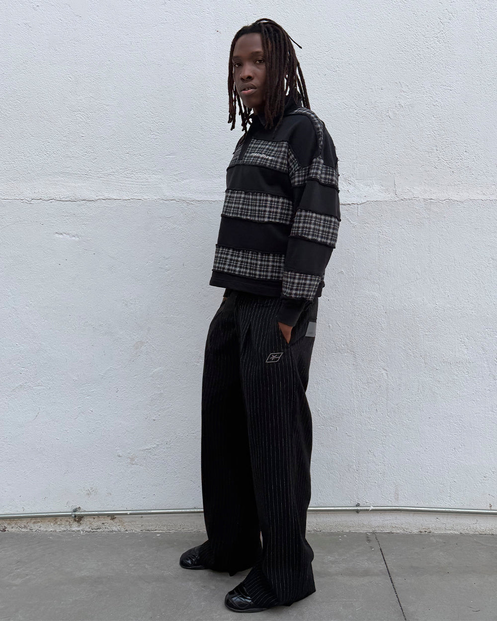 SEAM EFFECT LINE PANTS BLACK - Image 10