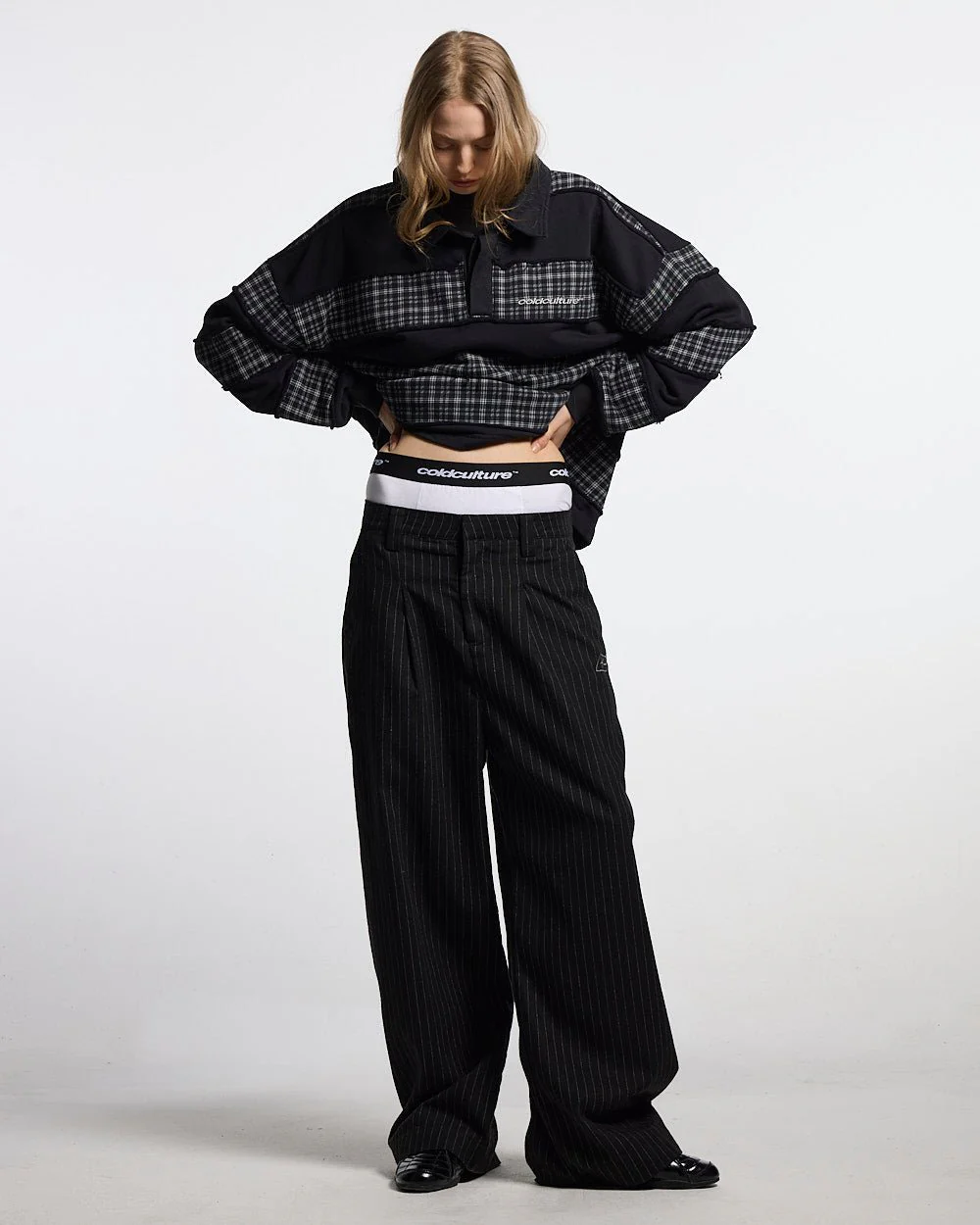 SEAM EFFECT LINE PANTS BLACK - Image 8