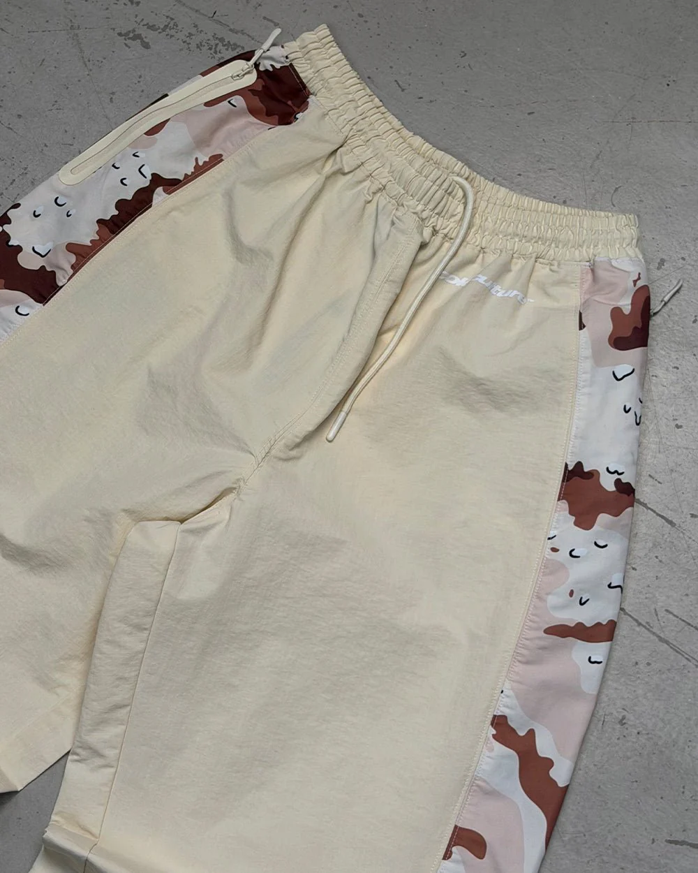 SPIDER PANTS BEIGE & CAMO - Image 12