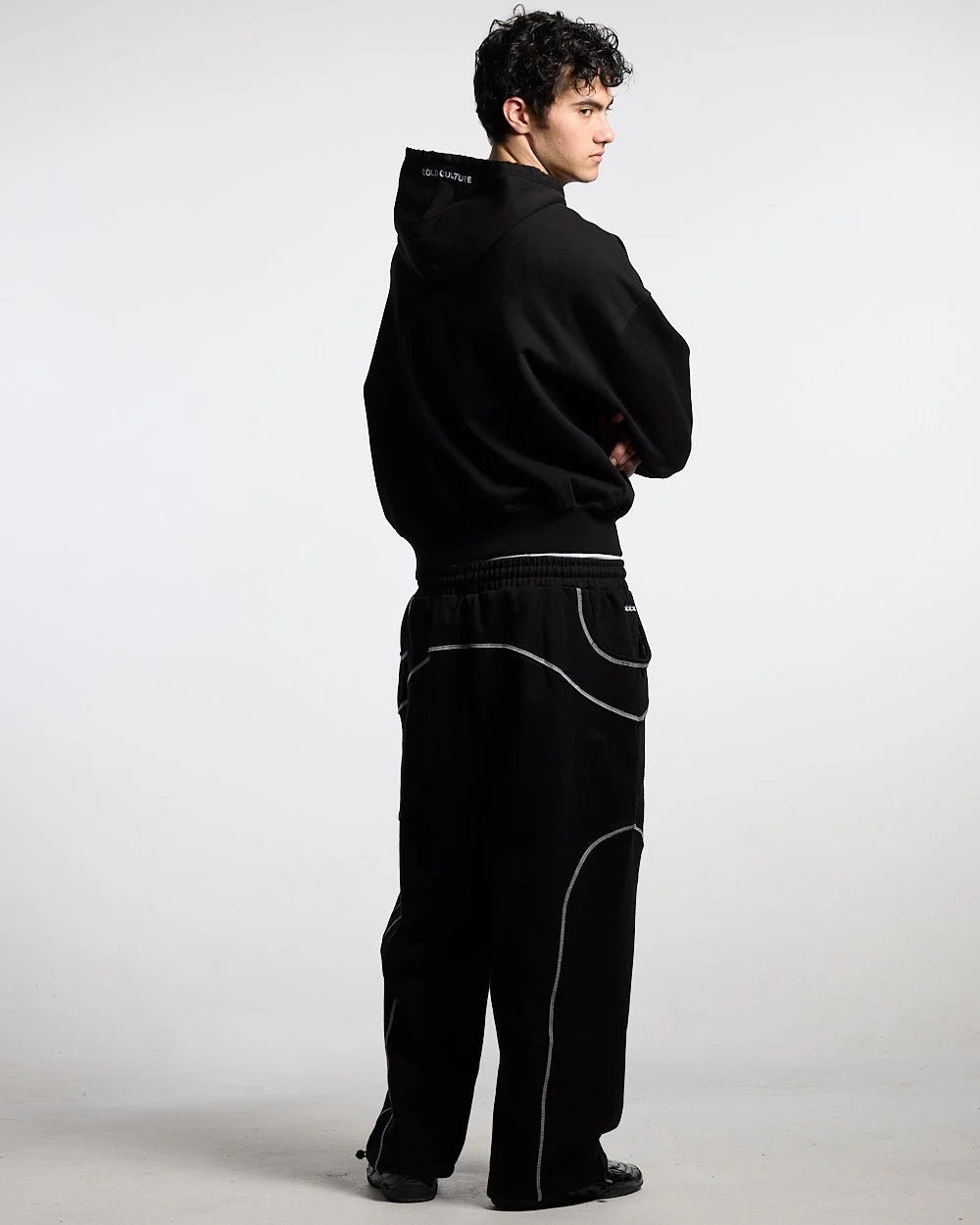 STARS HOODIE BLACK - Image 4
