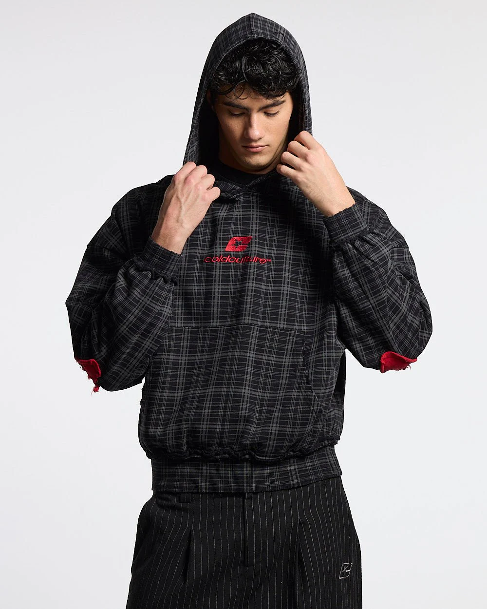 TARTAN HOODIE BLACK, GREY & RED - Image 3
