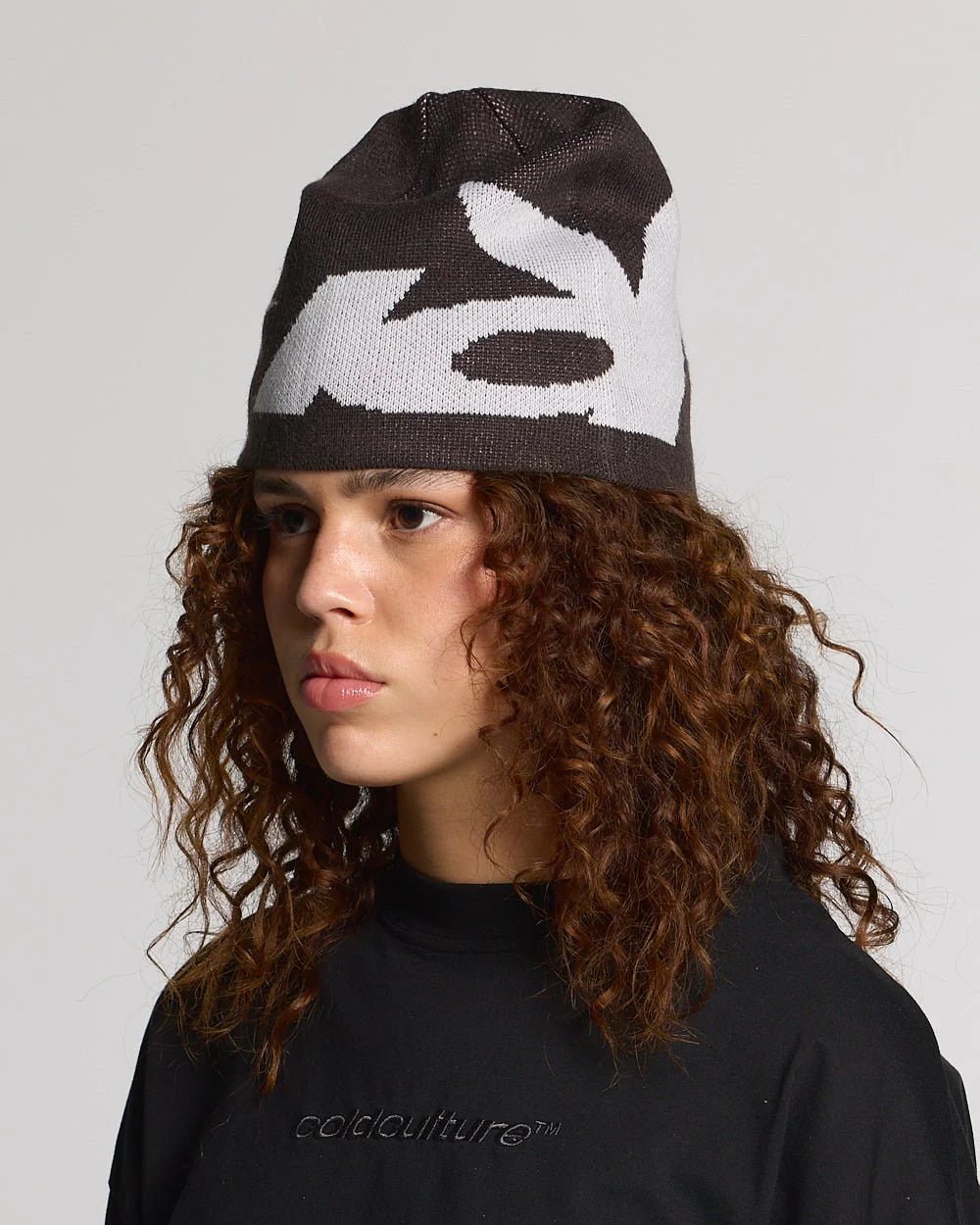 TEASE ME BEANIE GREY - Image 4