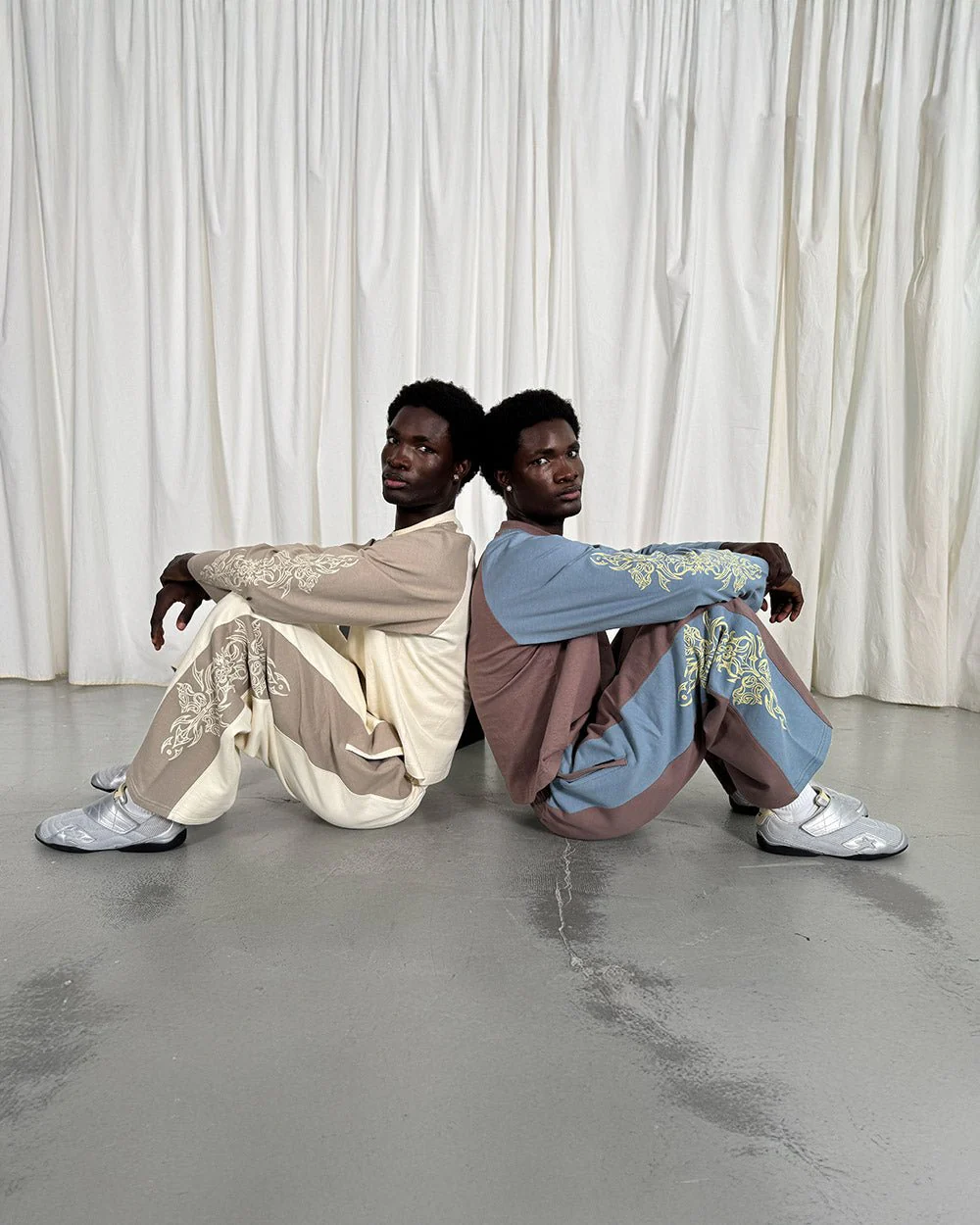 TRIBAL SWEATPANTS GREY & OFF WHITE - Image 10
