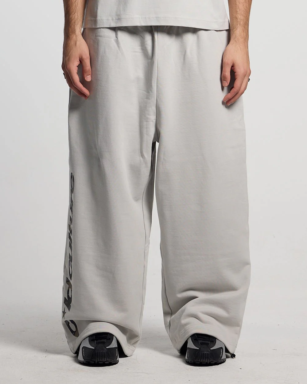 WILD CAMO SWEATPANTS LIGHT GREY - Image 3